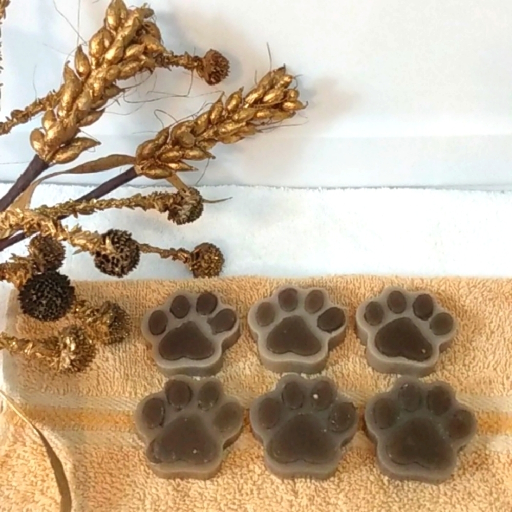 HANDCRAFTED OATMEAL  SANDALWOOD ARTISAN DOG BATH SOAP BARS 6 PIECE SET NWT